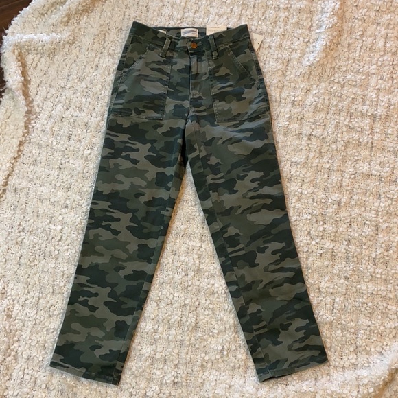 NWT Universal Thread High Rise Slim Straight Camo Jeans Sz 0/25 - Picture 6 of 8